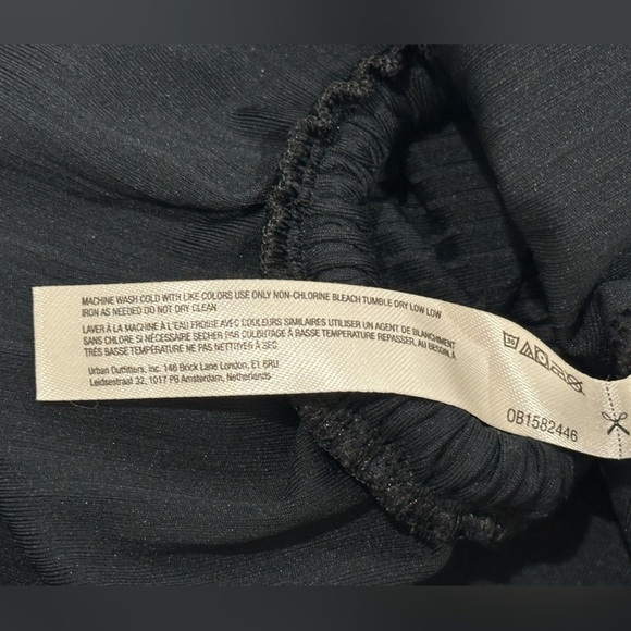 Free People Movement Hot Tip Layer Crop Top Long Sleeve Ruched Black Large Yoga - Picture 11 of 12